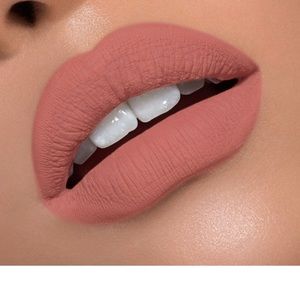 Kylie Cosmetics velvet lipstick
